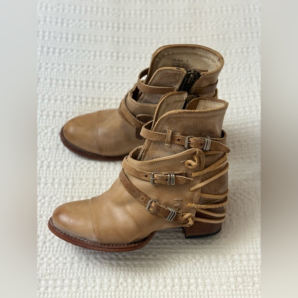 Freebird by Steven Crue Strapy Ankle Boots Women's Size 8 Boho Western Leather - Picture 4 of 16